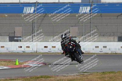 media/Nov-26-2022-Fastrack Riders (Sat) [[b001e85eef]]/Level 2/Session 3 Outside Turn 9/